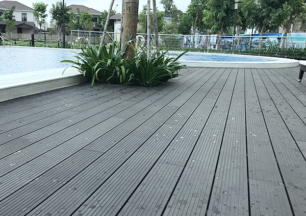 Sàn nhựa giả gỗ ngoài trời Tecwood MS140S25A Darkgray lát bể bơi